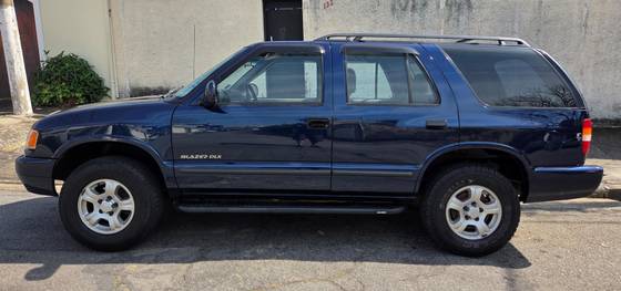CHEVROLET BLAZER 2.2 MPFI DLX 4X2 8V GASOLINA 4P MANUAL CHEVROLET BLAZER 2.2 MPFI DLX 4X2 8V GASOLINA 4P MANUAL